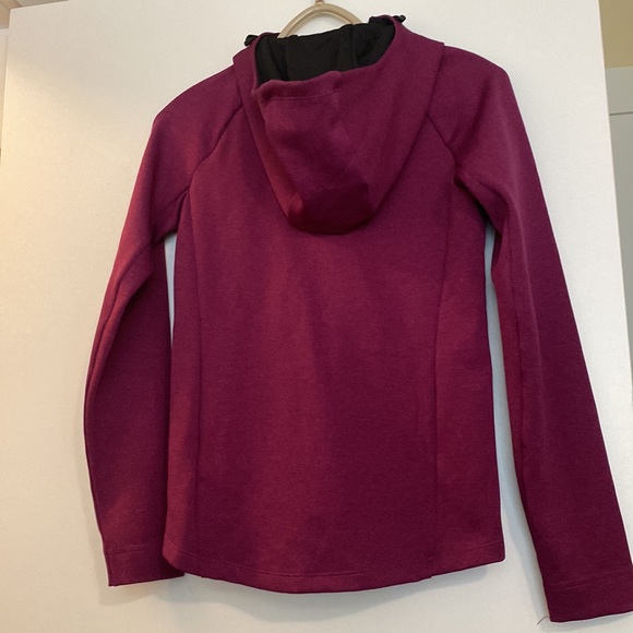 Peak Performance hoodie - Picture 4 of 4